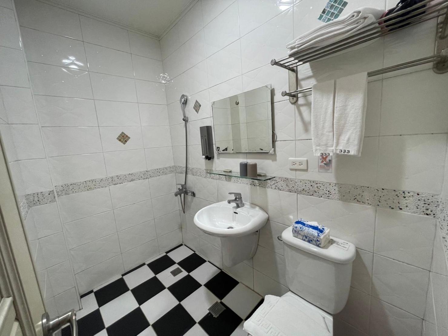 הואליין סיטי 萩閣民宿sara'S House走路可到夜市近市區好停車 מראה חיצוני תמונה